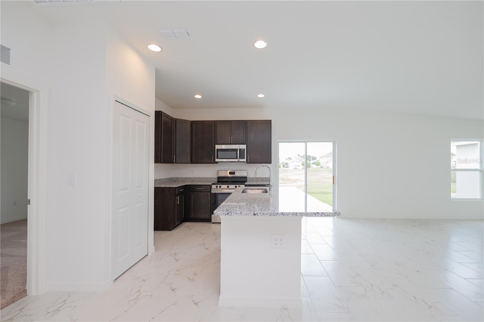 985 LUNAR LN, WINTER HAVEN, FL, 33884