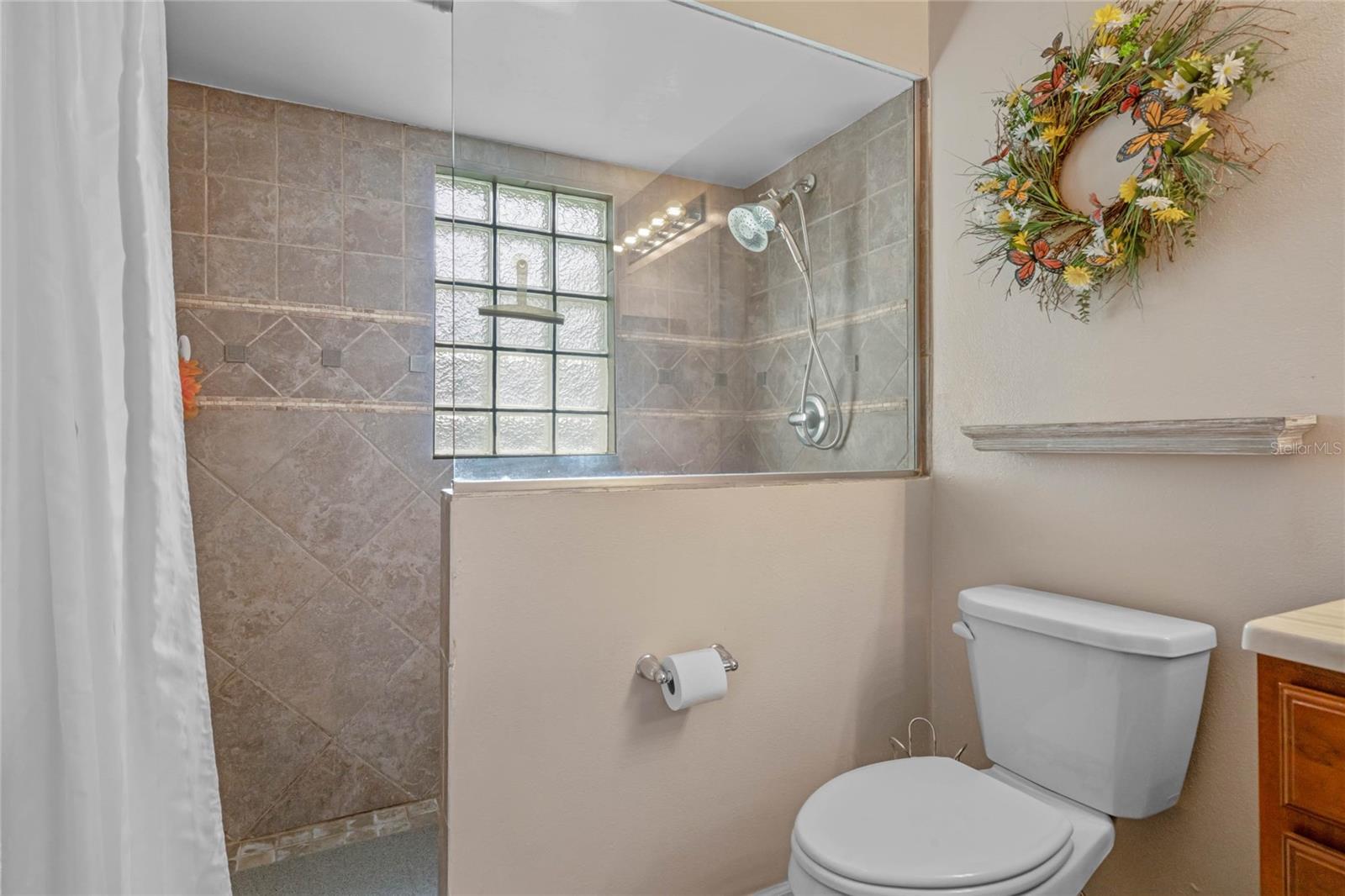 2710 ALABASTER AVE, ORLANDO, FL, 32833