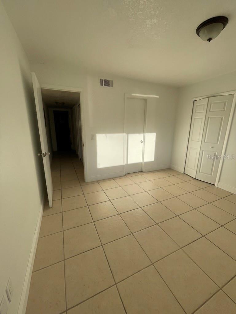 516 E ROSEWOOD LN, TAVARES, FL, 32778