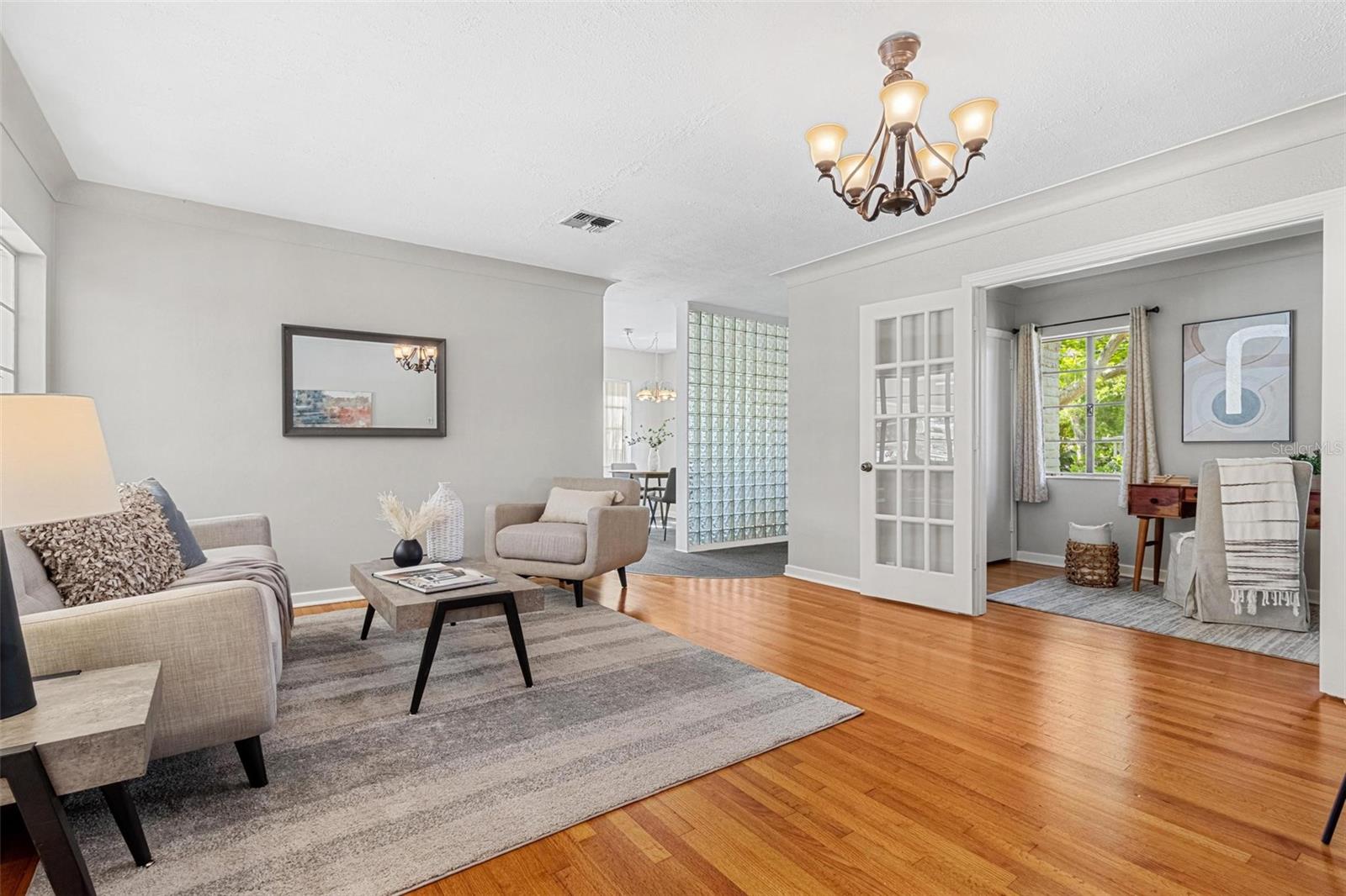 300 22ND AVE S, ST PETERSBURG, FL, 33705