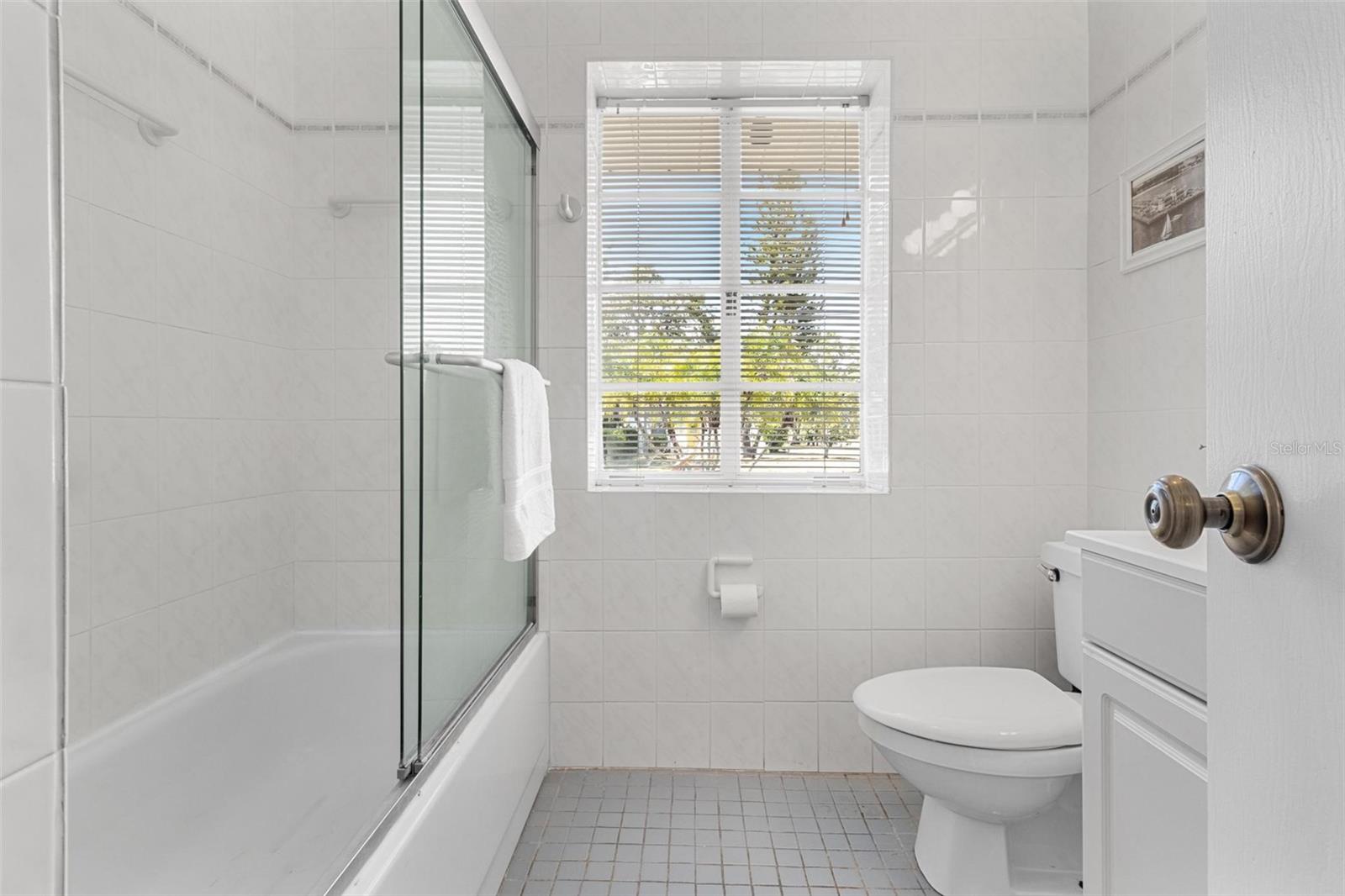 300 22ND AVE S, ST PETERSBURG, FL, 33705