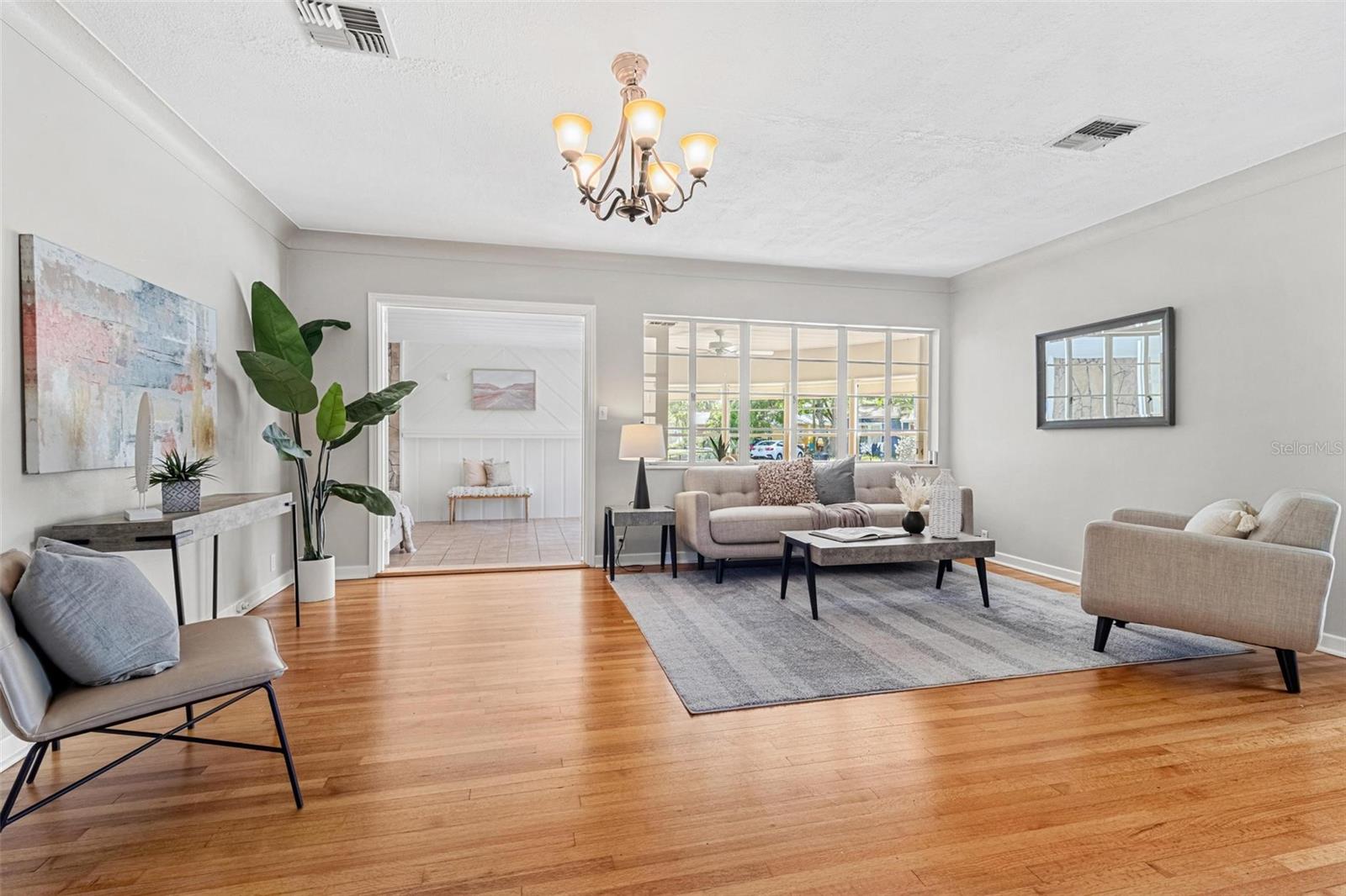 300 22ND AVE S, ST PETERSBURG, FL, 33705