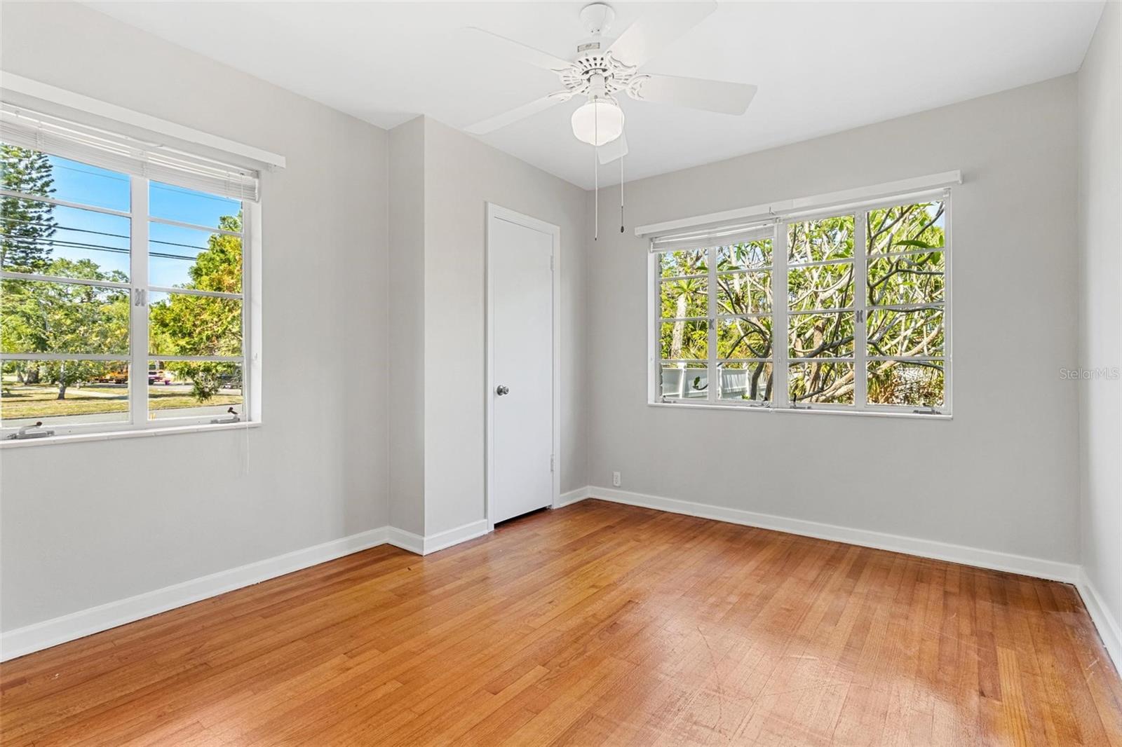 300 22ND AVE S, ST PETERSBURG, FL, 33705