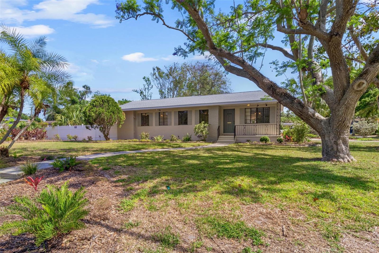 300 22ND AVE S, ST PETERSBURG, FL, 33705