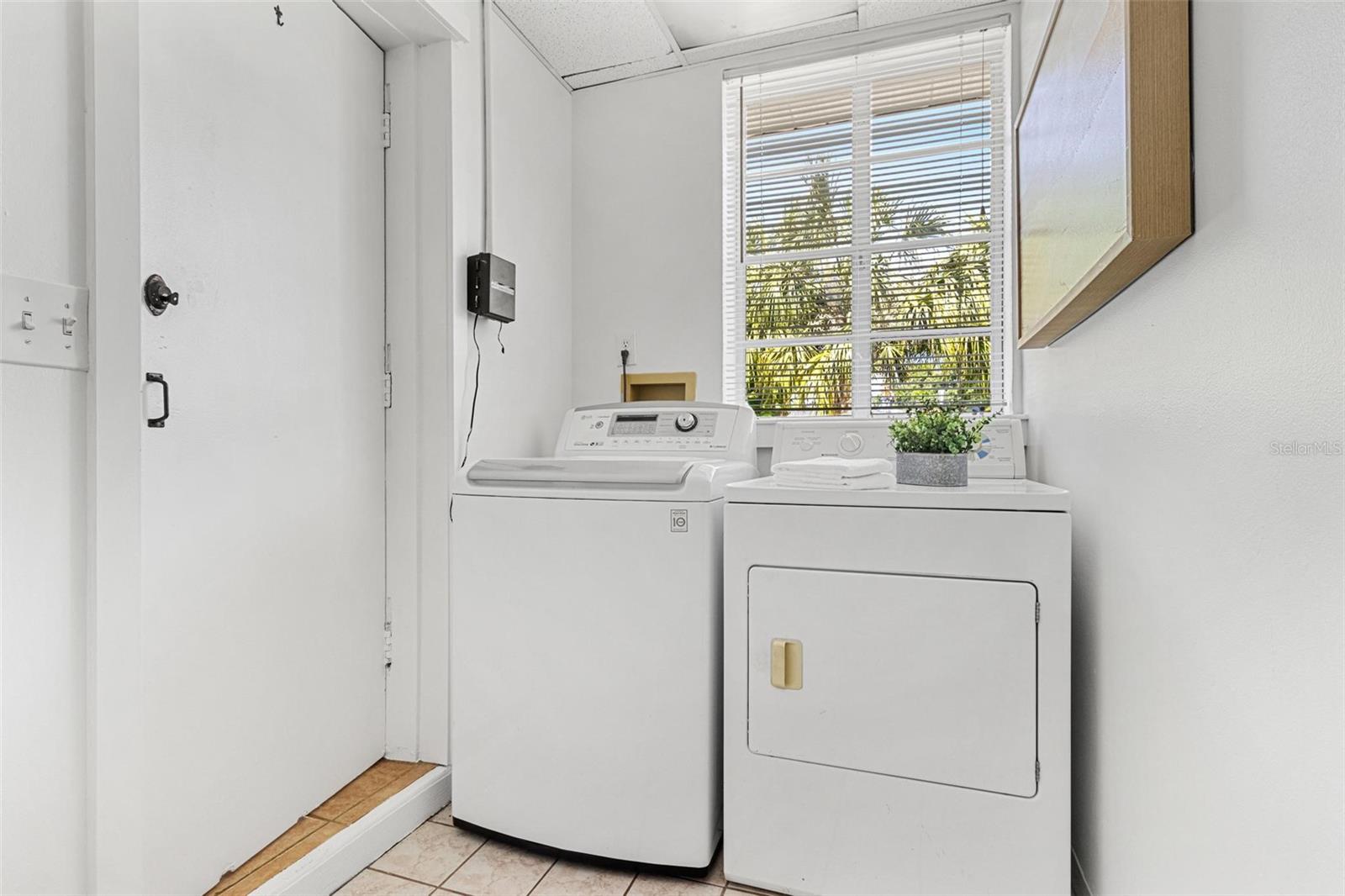 300 22ND AVE S, ST PETERSBURG, FL, 33705