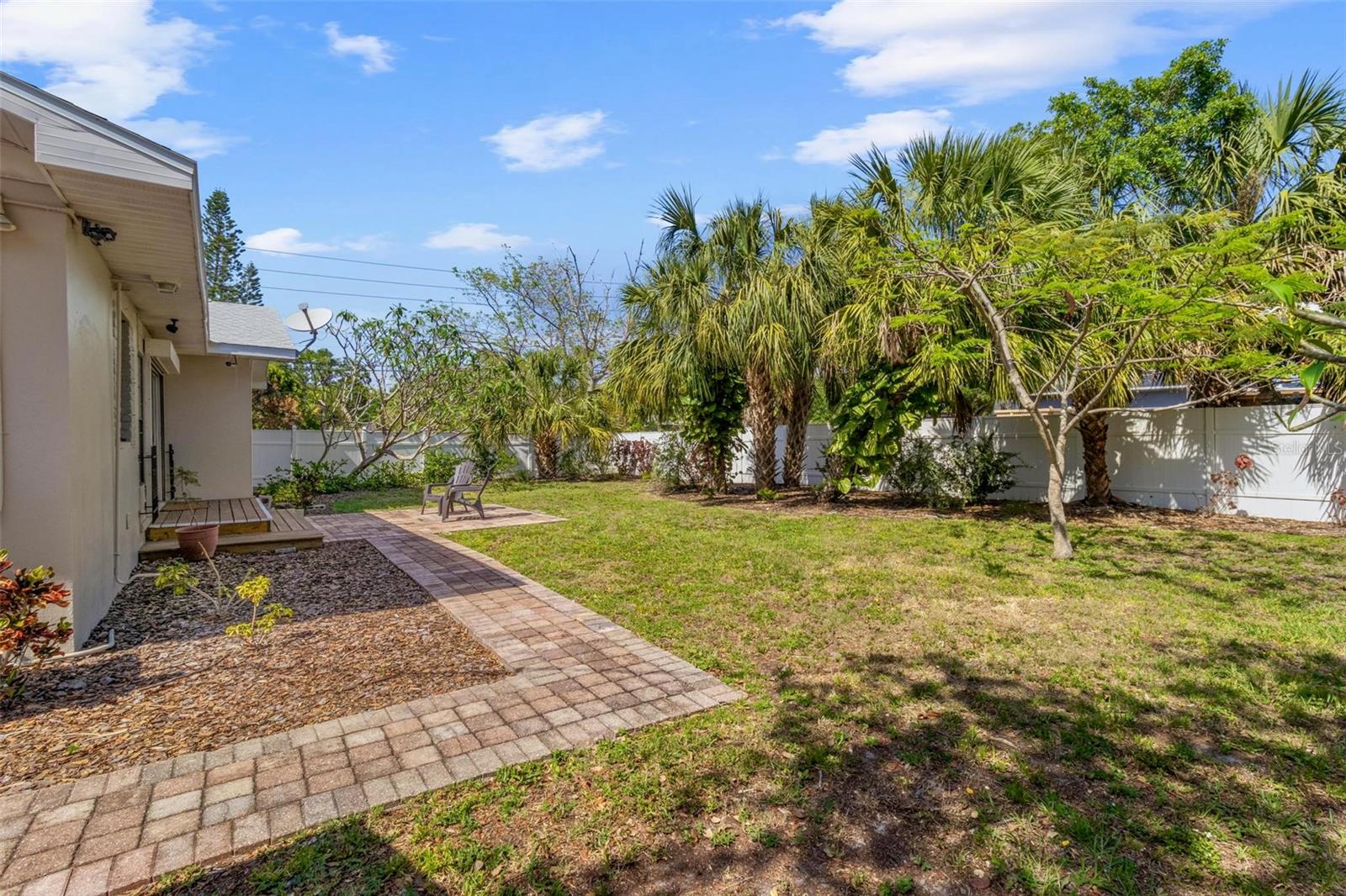 300 22ND AVE S, ST PETERSBURG, FL, 33705