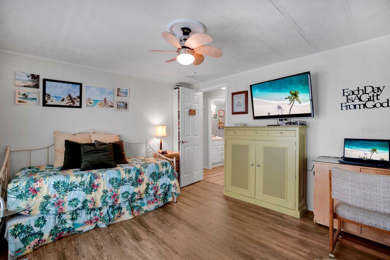 649 FAIRMOUNT DR, NORTH PORT, FL, 34287