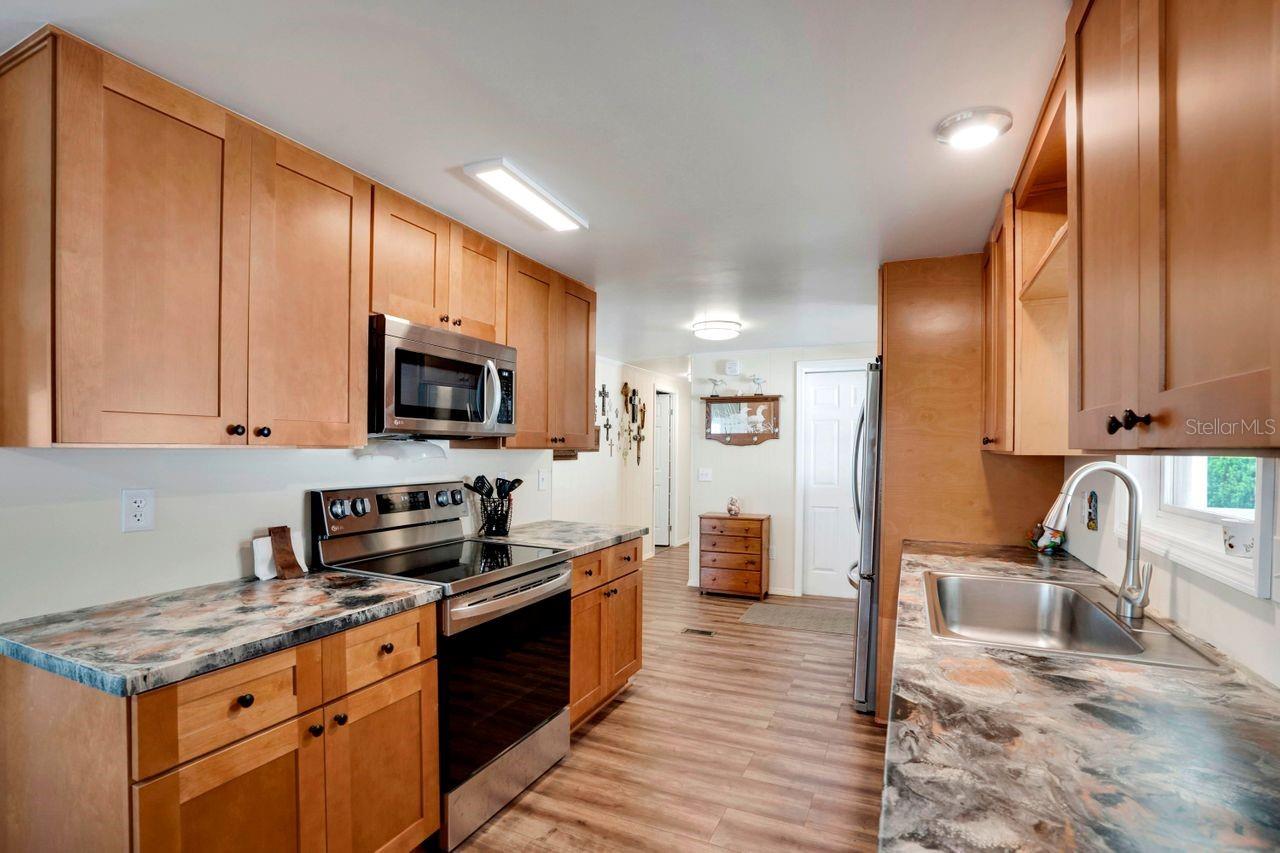 649 FAIRMOUNT DR, NORTH PORT, FL, 34287