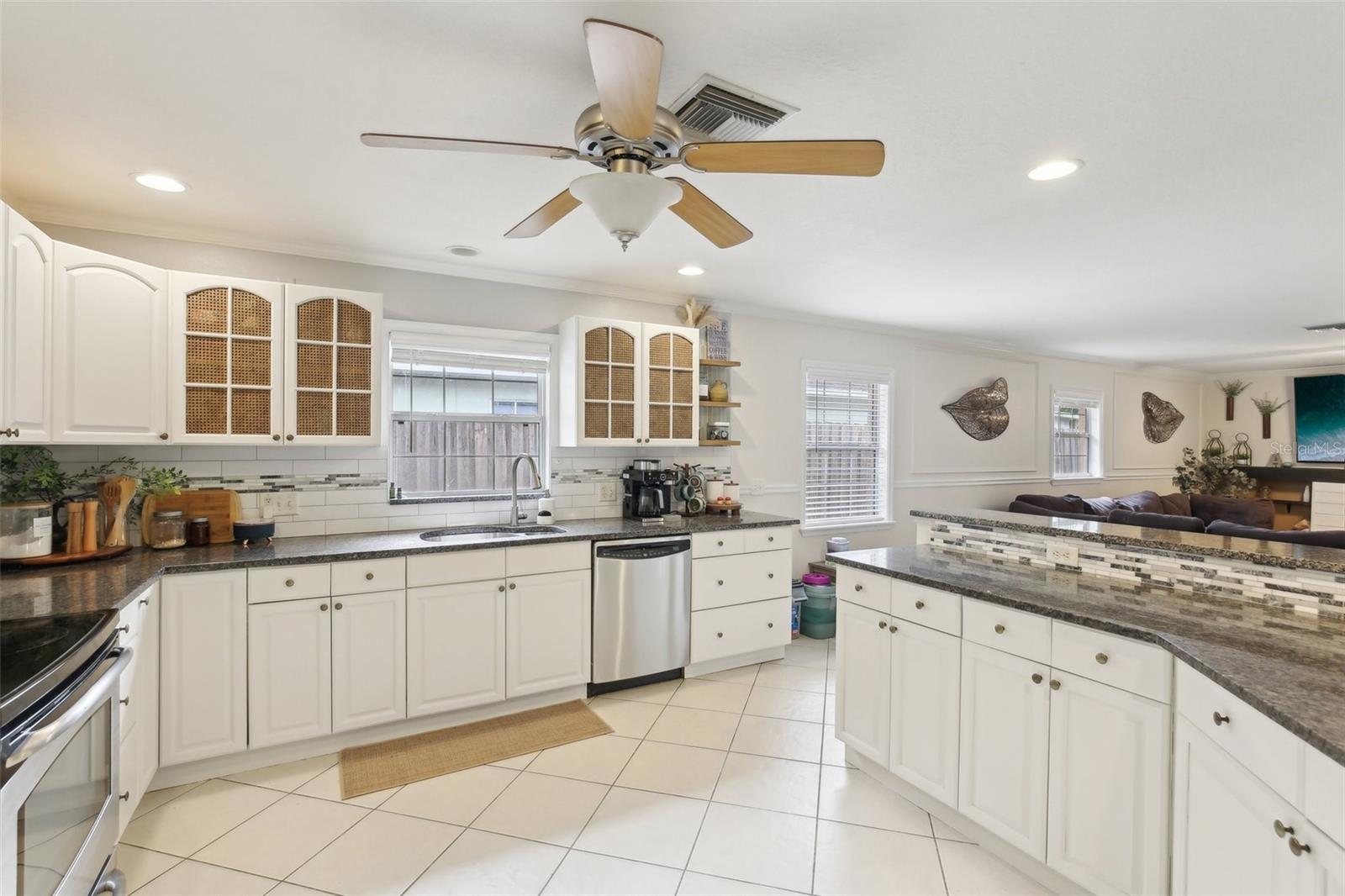 3176 DUANE AVE, OLDSMAR, FL, 34677