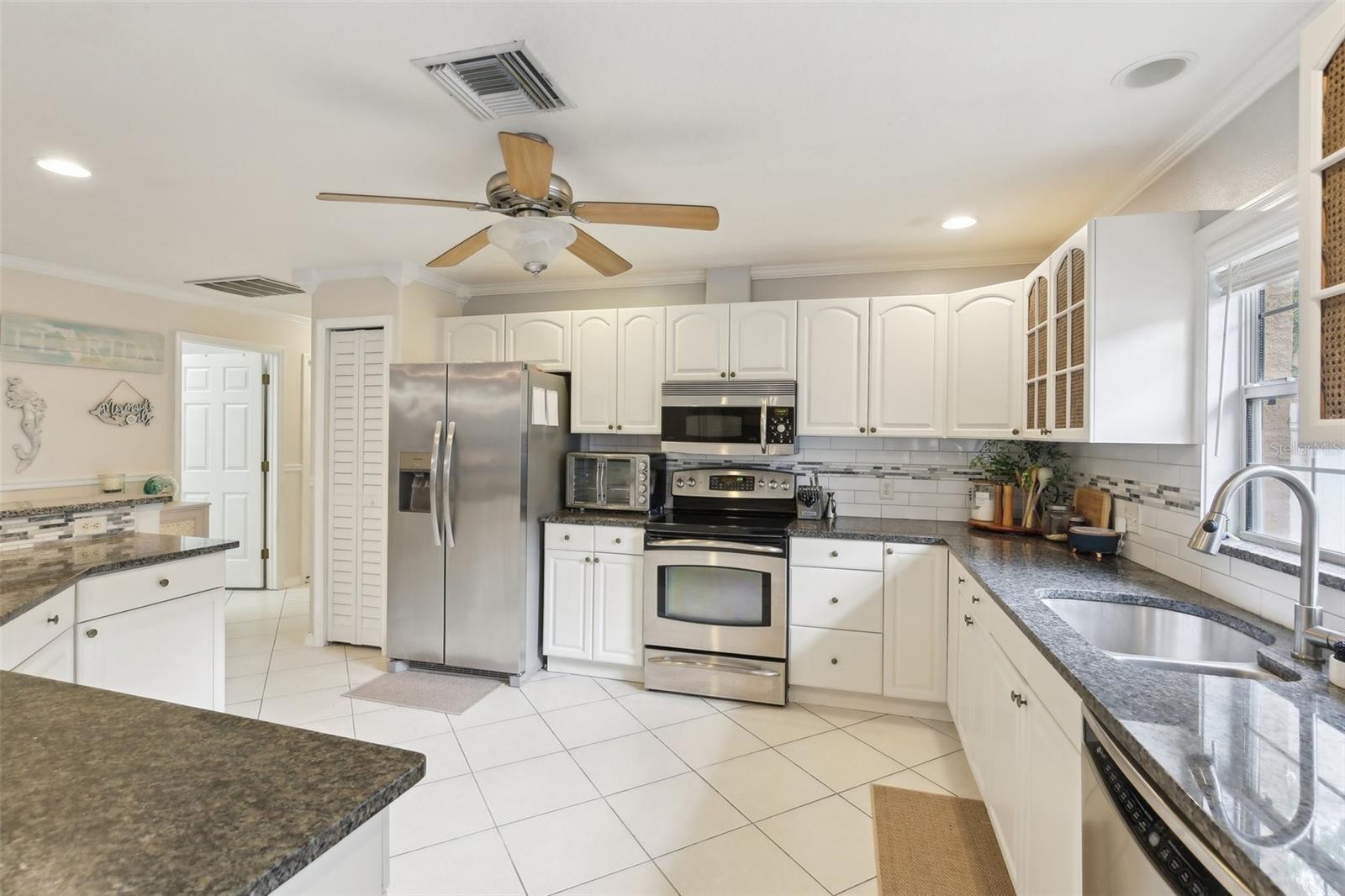 3176 DUANE AVE, OLDSMAR, FL, 34677