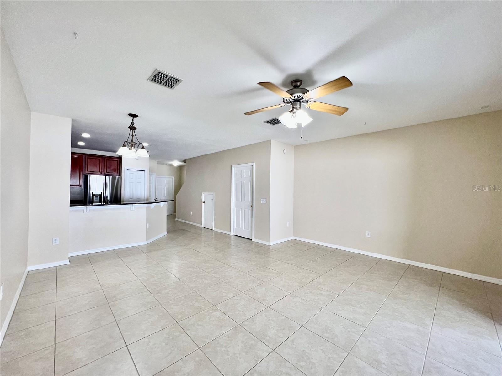 20464 NEEDLETREE DR, TAMPA, FL, 33647