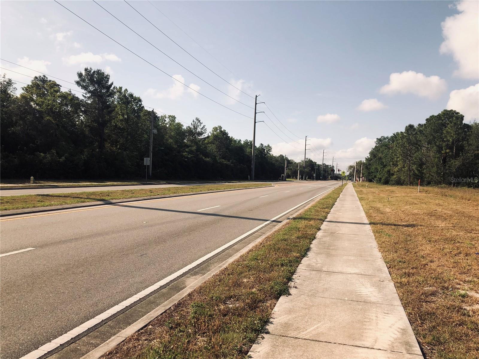 695 &7 01 HOWLAND BLVD, DELTONA, FL, 32738