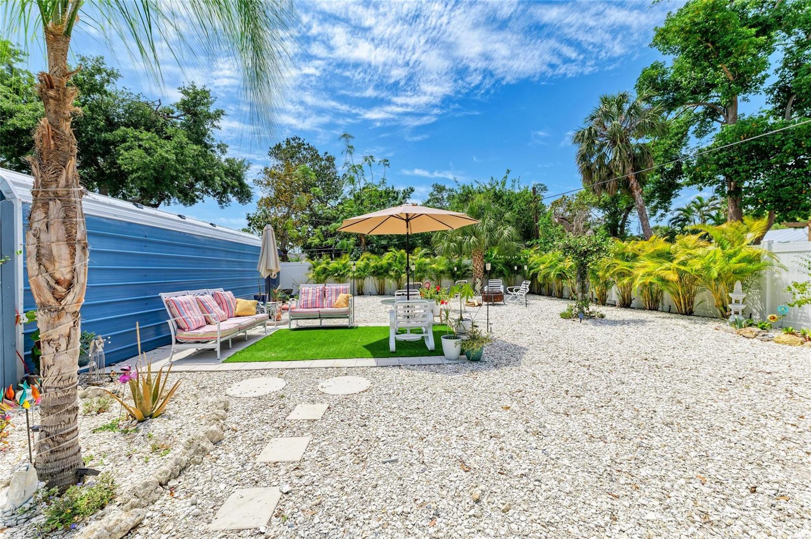 2031 OAK TER, SARASOTA, FL, 34231