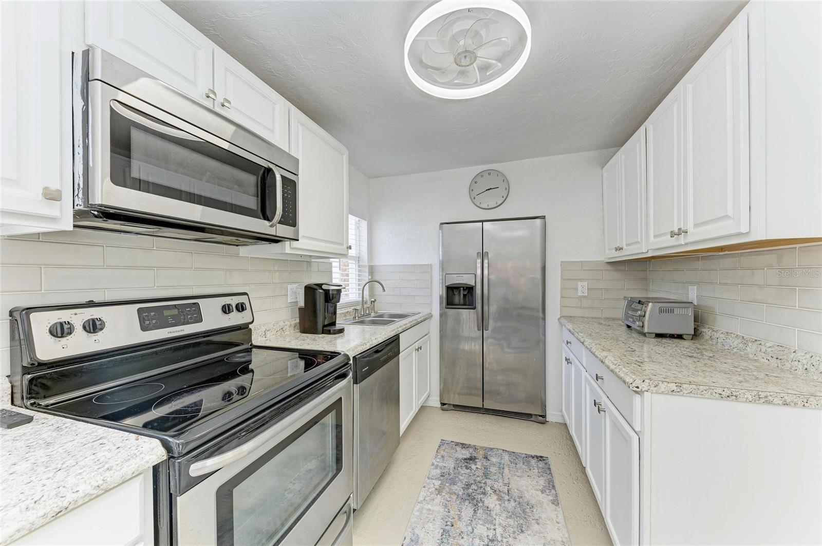 2031 OAK TER, SARASOTA, FL, 34231