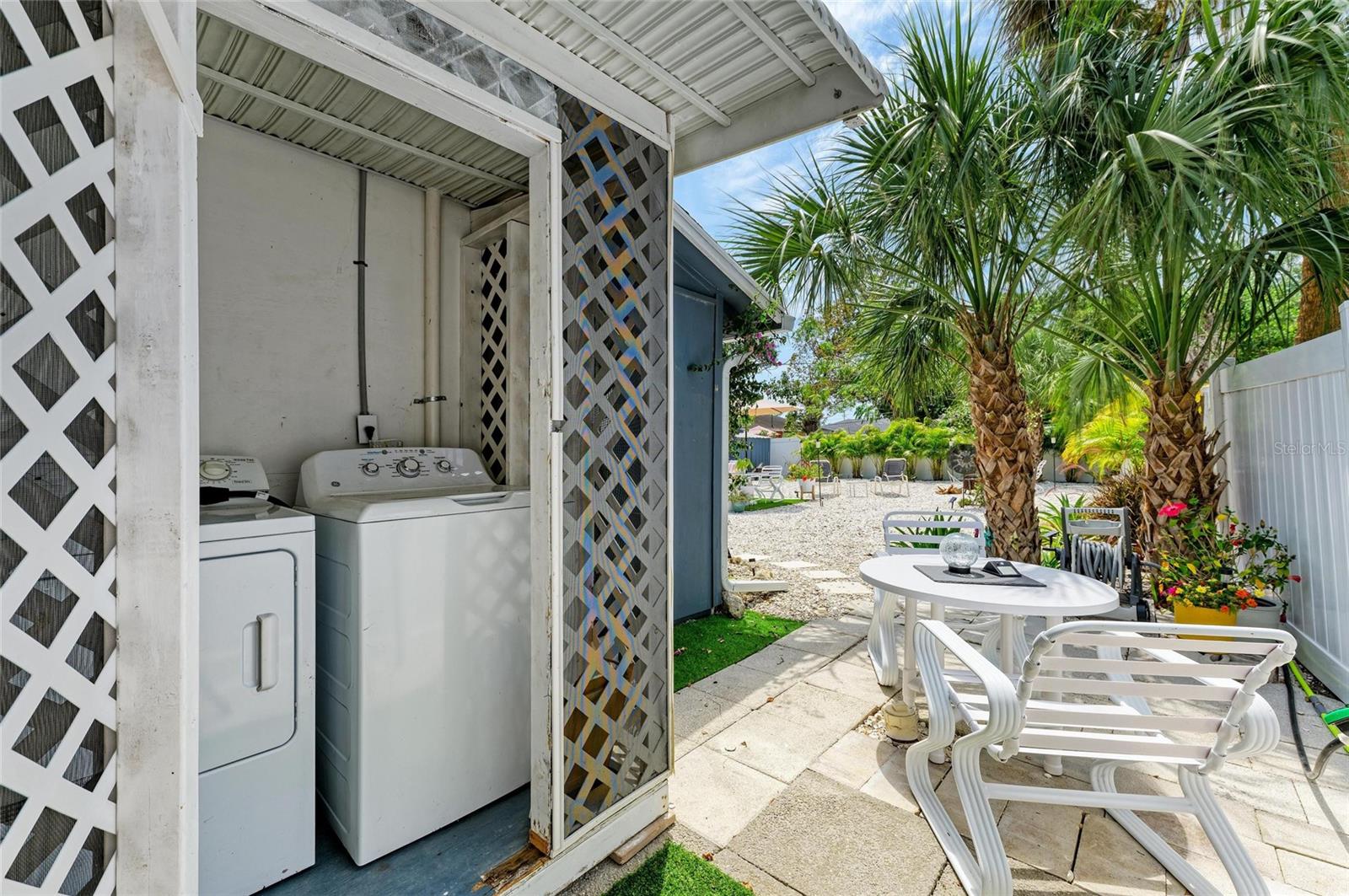 2031 OAK TER, SARASOTA, FL, 34231