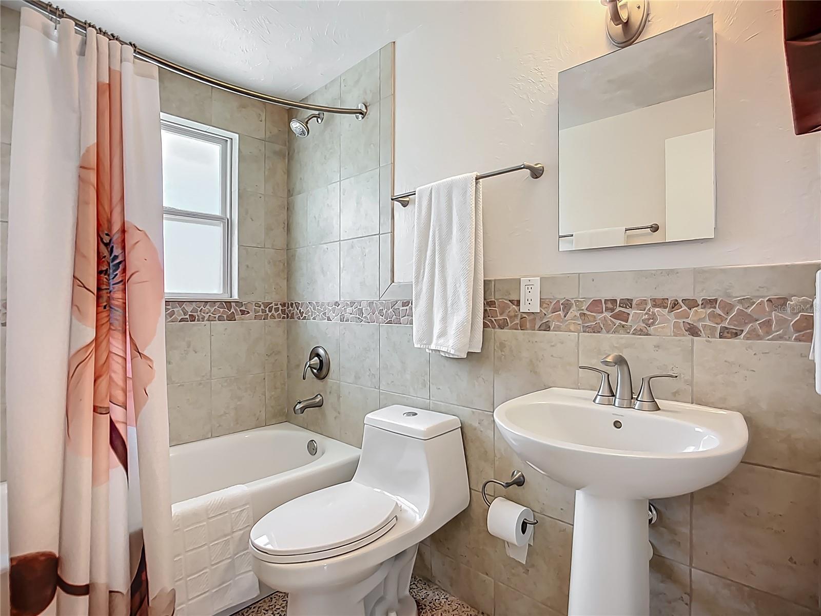 2108 LEE LN, SARASOTA, FL, 34231