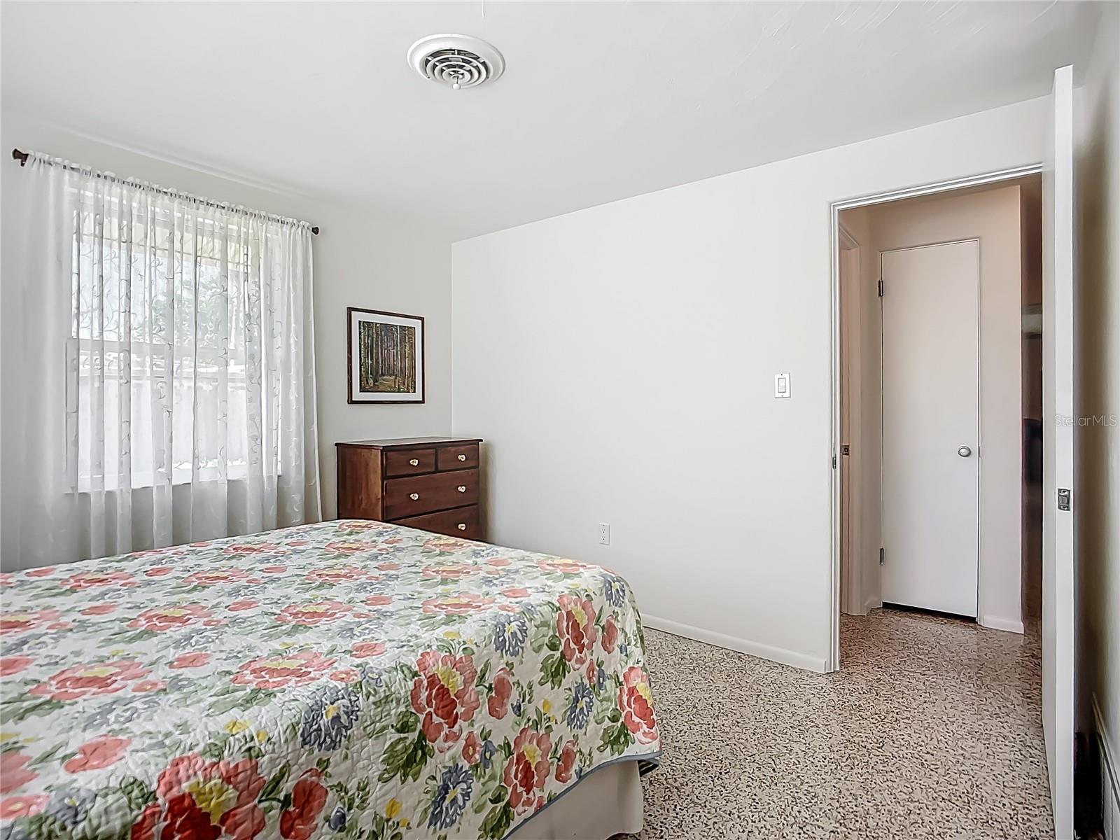 2108 LEE LN, SARASOTA, FL, 34231