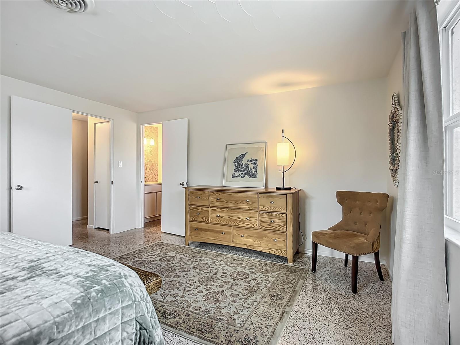 2108 LEE LN, SARASOTA, FL, 34231