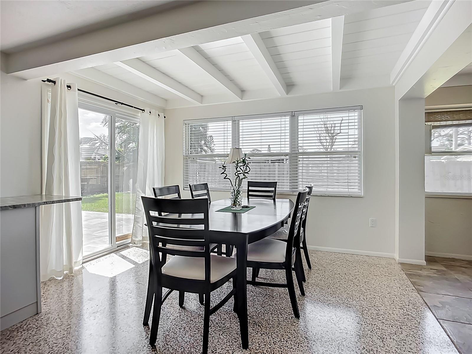 2108 LEE LN, SARASOTA, FL, 34231