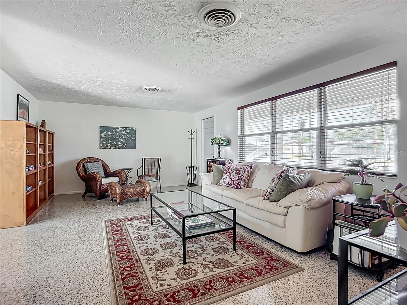 2108 LEE LN, SARASOTA, FL, 34231