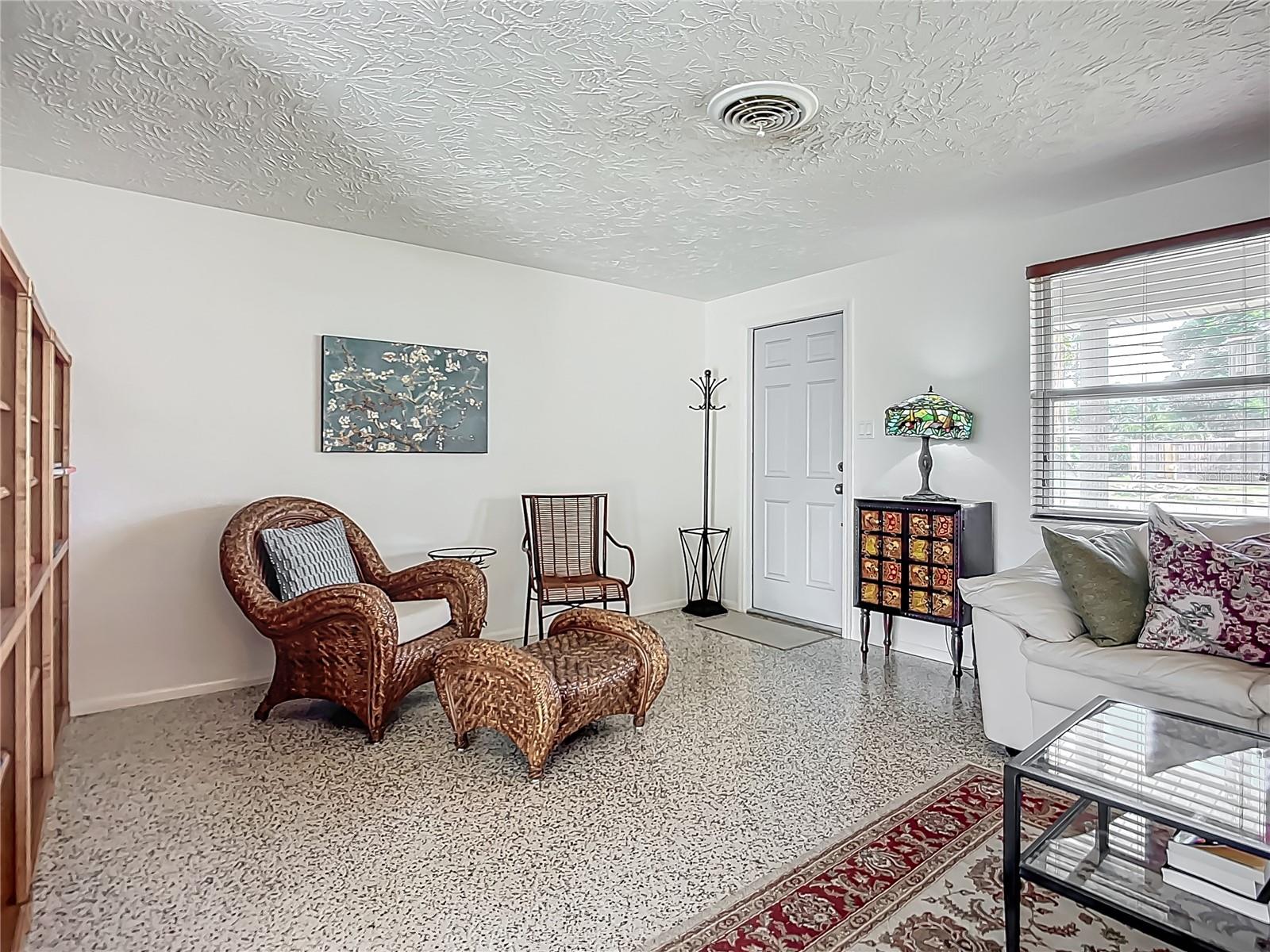 2108 LEE LN, SARASOTA, FL, 34231
