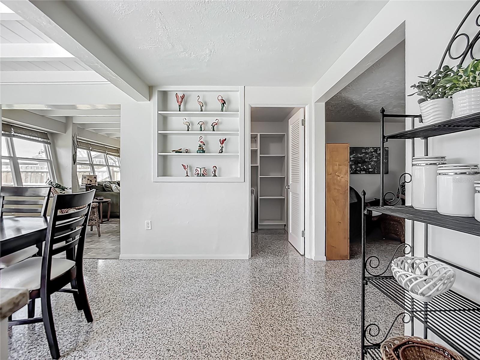 2108 LEE LN, SARASOTA, FL, 34231