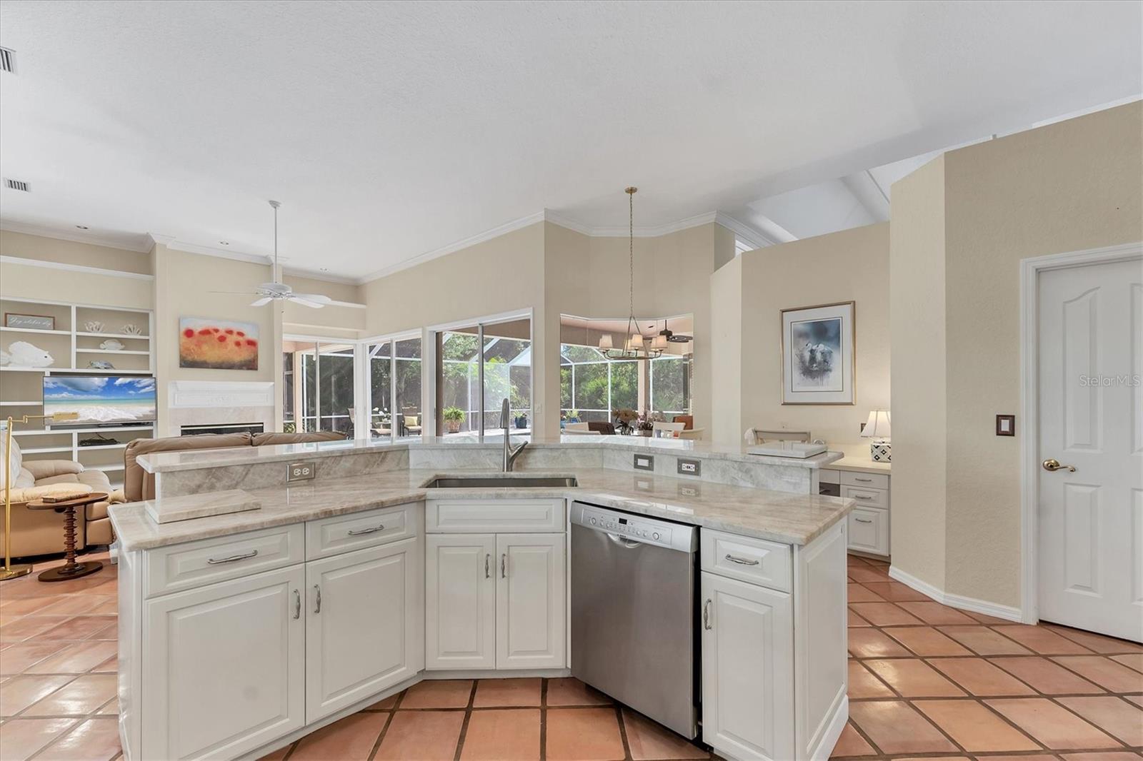 A4649914 Property Photo