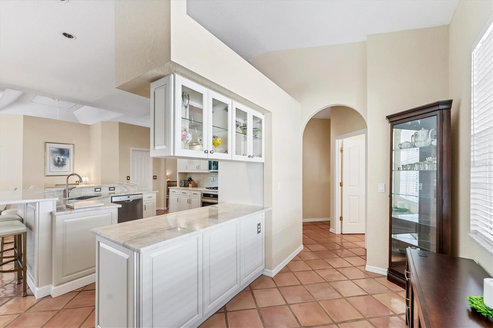 A4649914 Property Photo