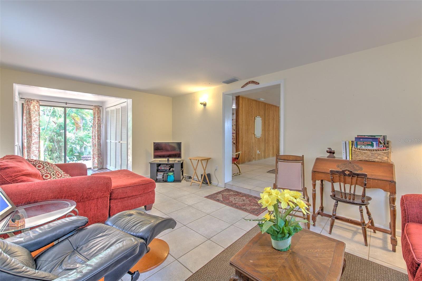 10119 CLIFF CIR, TAMPA, FL, 33612