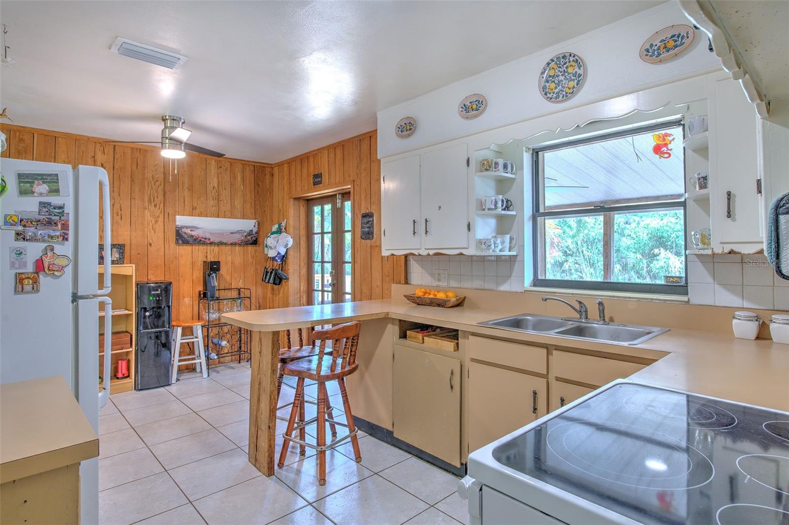 10119 CLIFF CIR, TAMPA, FL, 33612