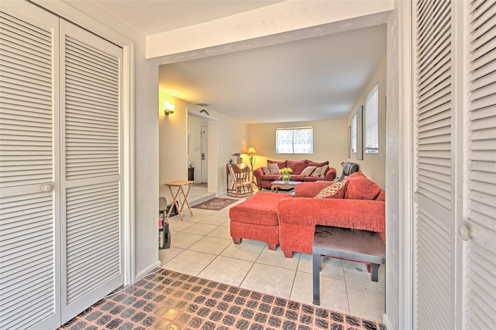 10119 CLIFF CIR, TAMPA, FL, 33612