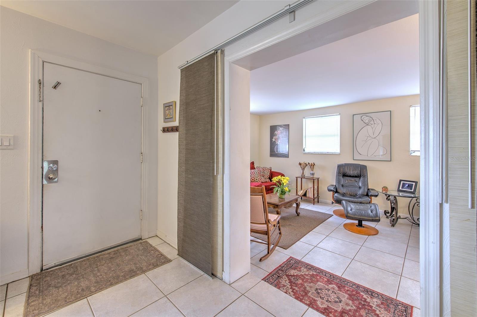 10119 CLIFF CIR, TAMPA, FL, 33612