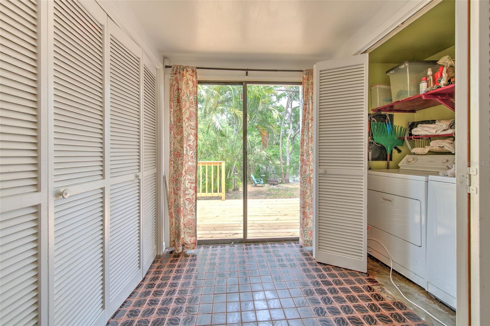 10119 CLIFF CIR, TAMPA, FL, 33612