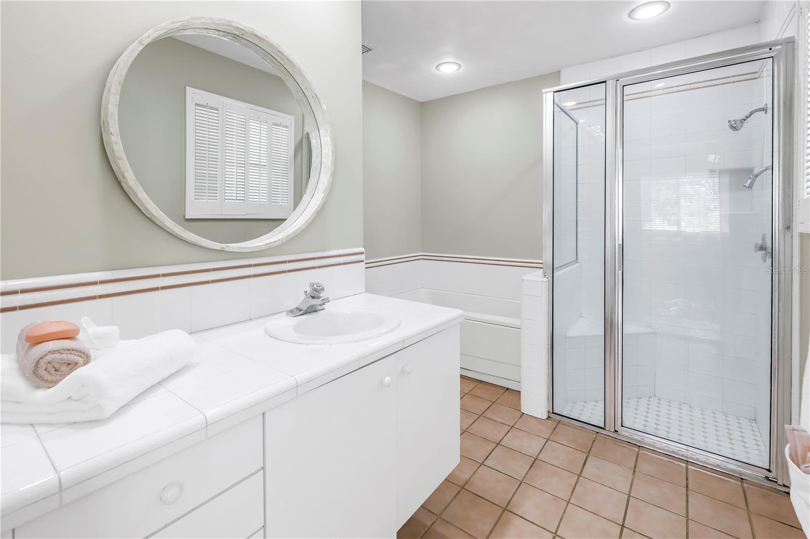 648 MYRTLE WAY S, ST PETERSBURG, FL, 33705