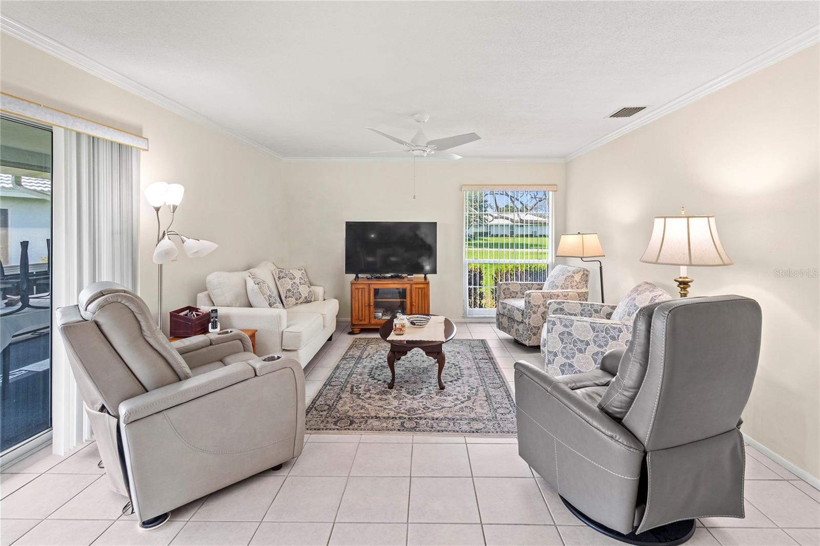 909 68TH ST W, BRADENTON, FL, 34209