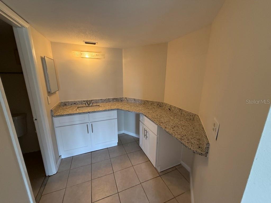 O6302335 Property Photo