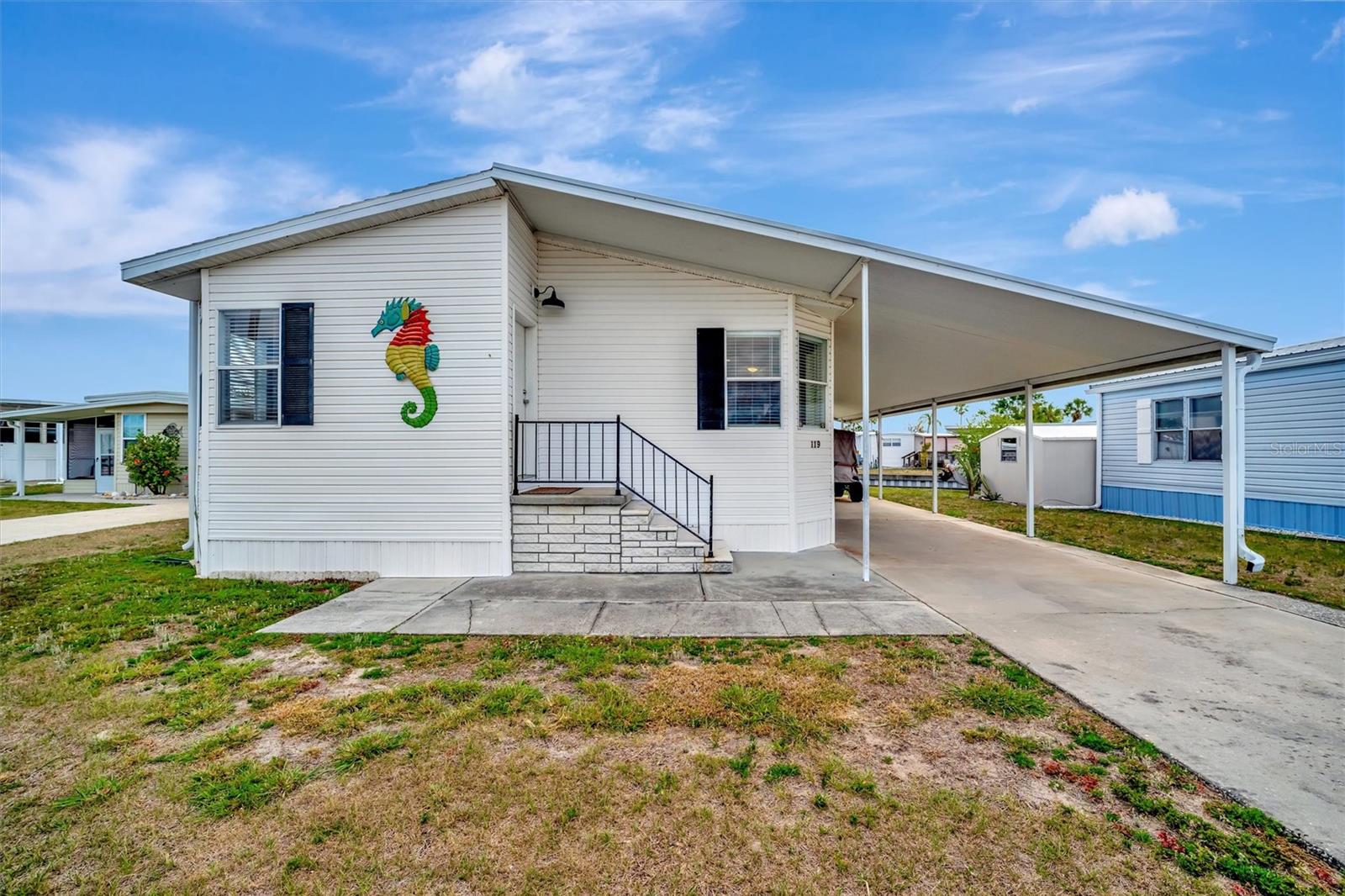 119 E SAINT JOHNS WAY, APOLLO BEACH, FL, 33572