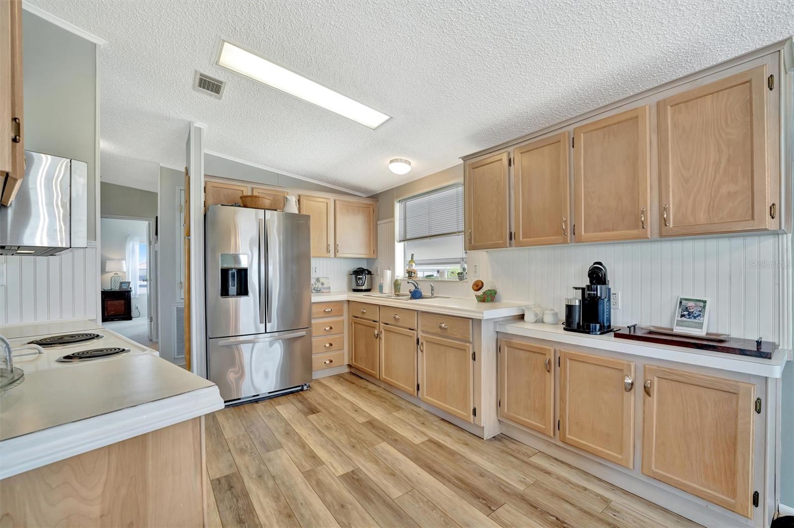 119 E SAINT JOHNS WAY, APOLLO BEACH, FL, 33572