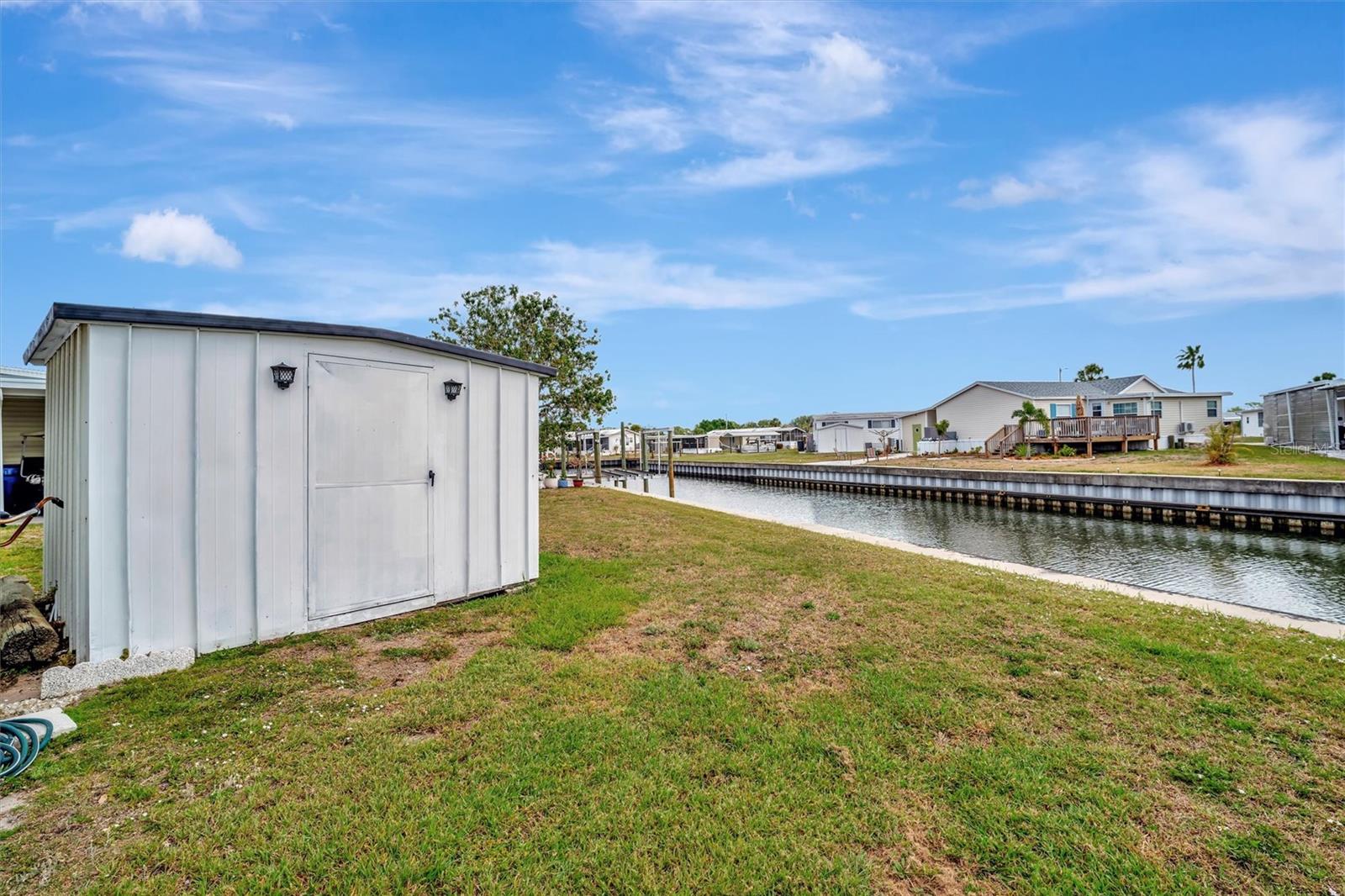 119 E SAINT JOHNS WAY, APOLLO BEACH, FL, 33572