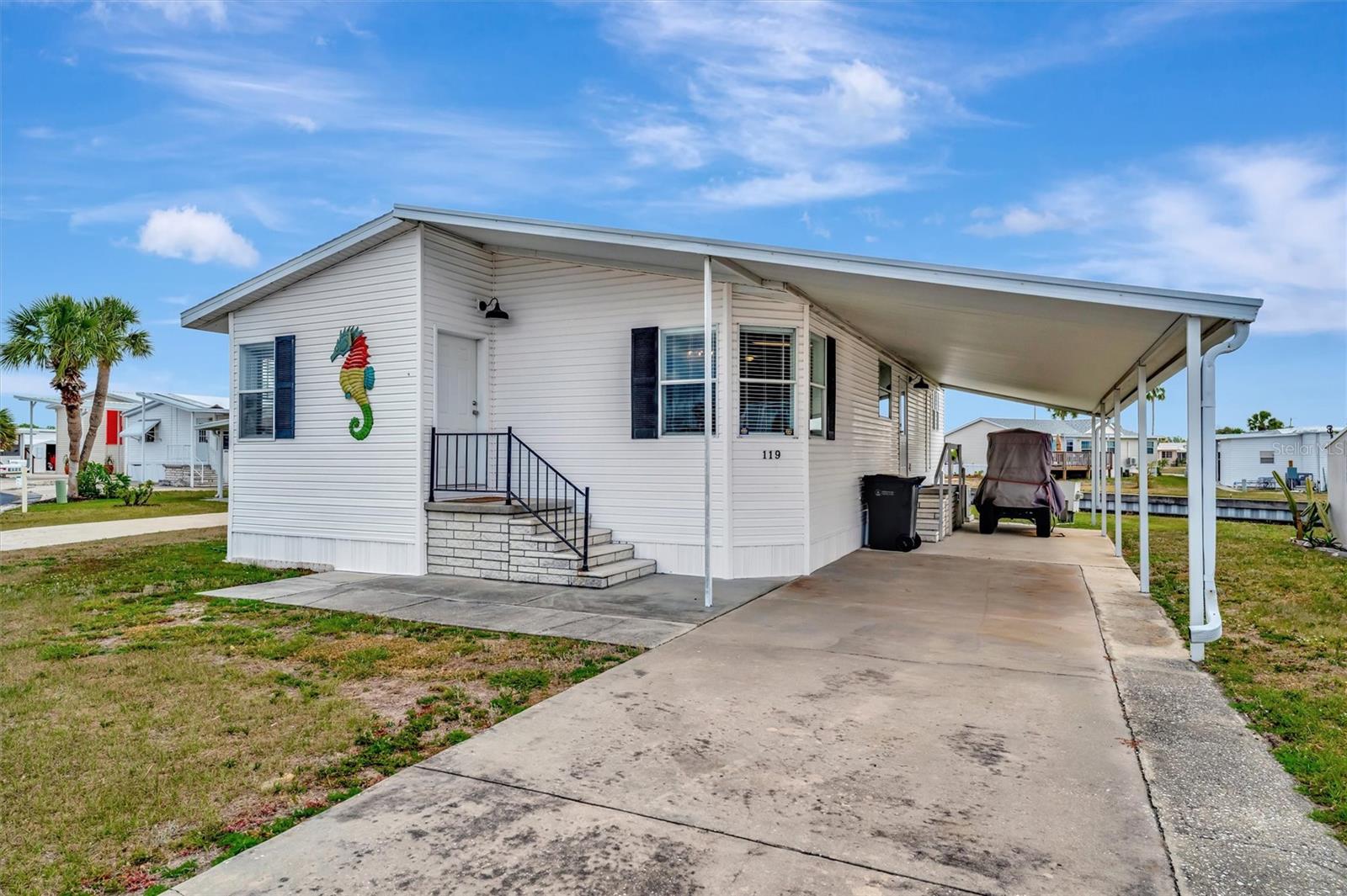 119 E SAINT JOHNS WAY, APOLLO BEACH, FL, 33572