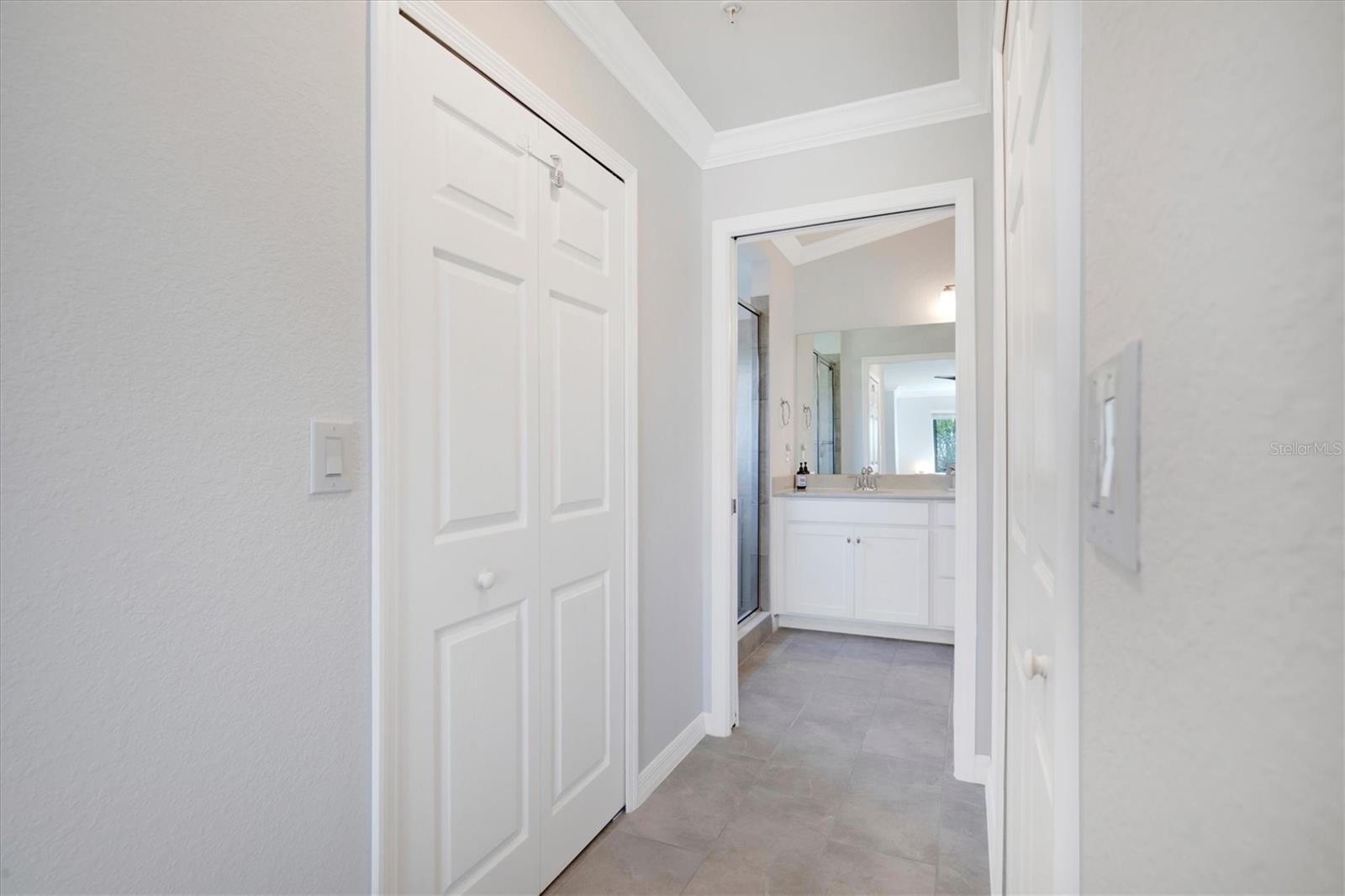 5711 PALMER CIR #206, LAKEWOOD RANCH, FL, 34211