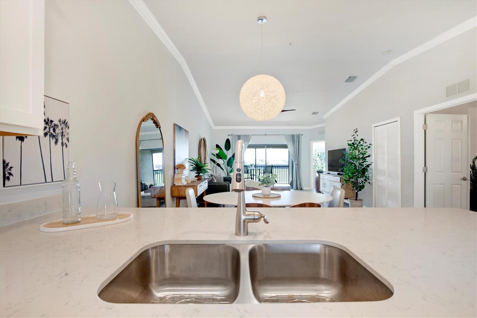 5711 PALMER CIR #206, LAKEWOOD RANCH, FL, 34211