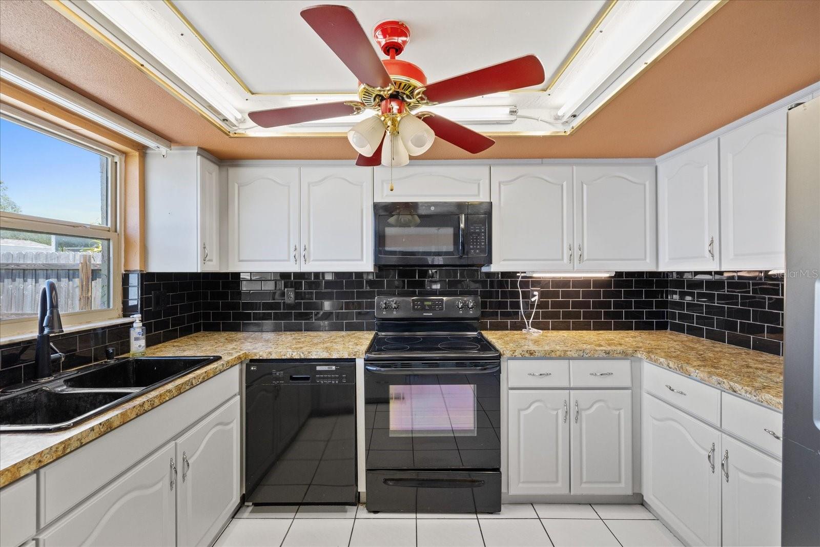 9001 LIDO LN, PORT RICHEY, FL, 34668