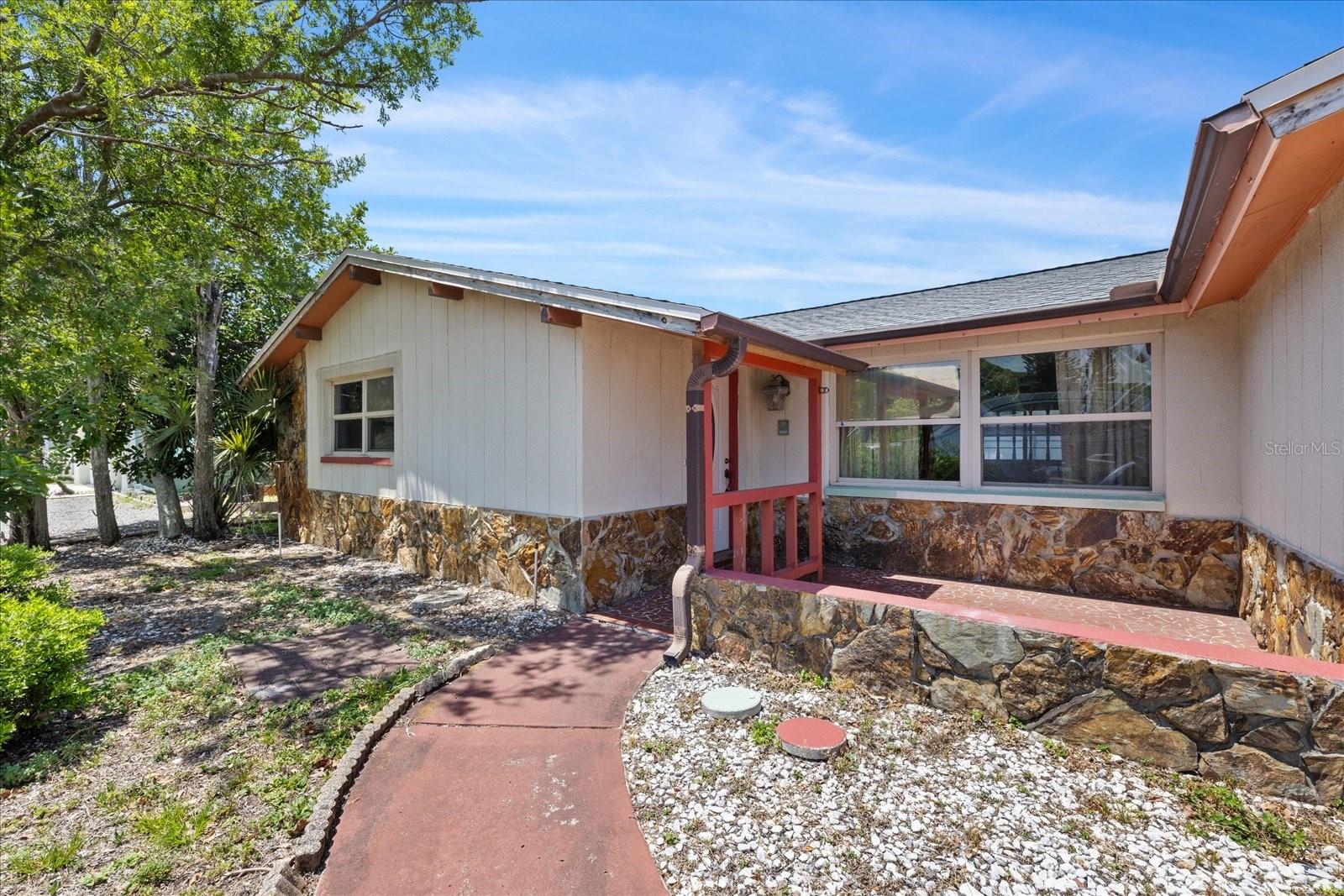 9001 LIDO LN, PORT RICHEY, FL, 34668