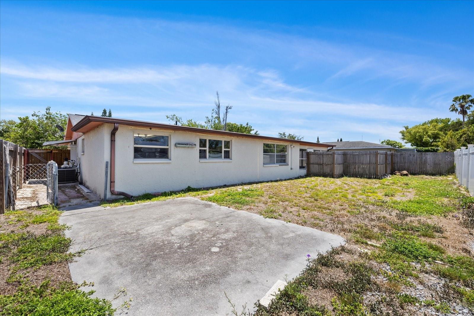 9001 LIDO LN, PORT RICHEY, FL, 34668