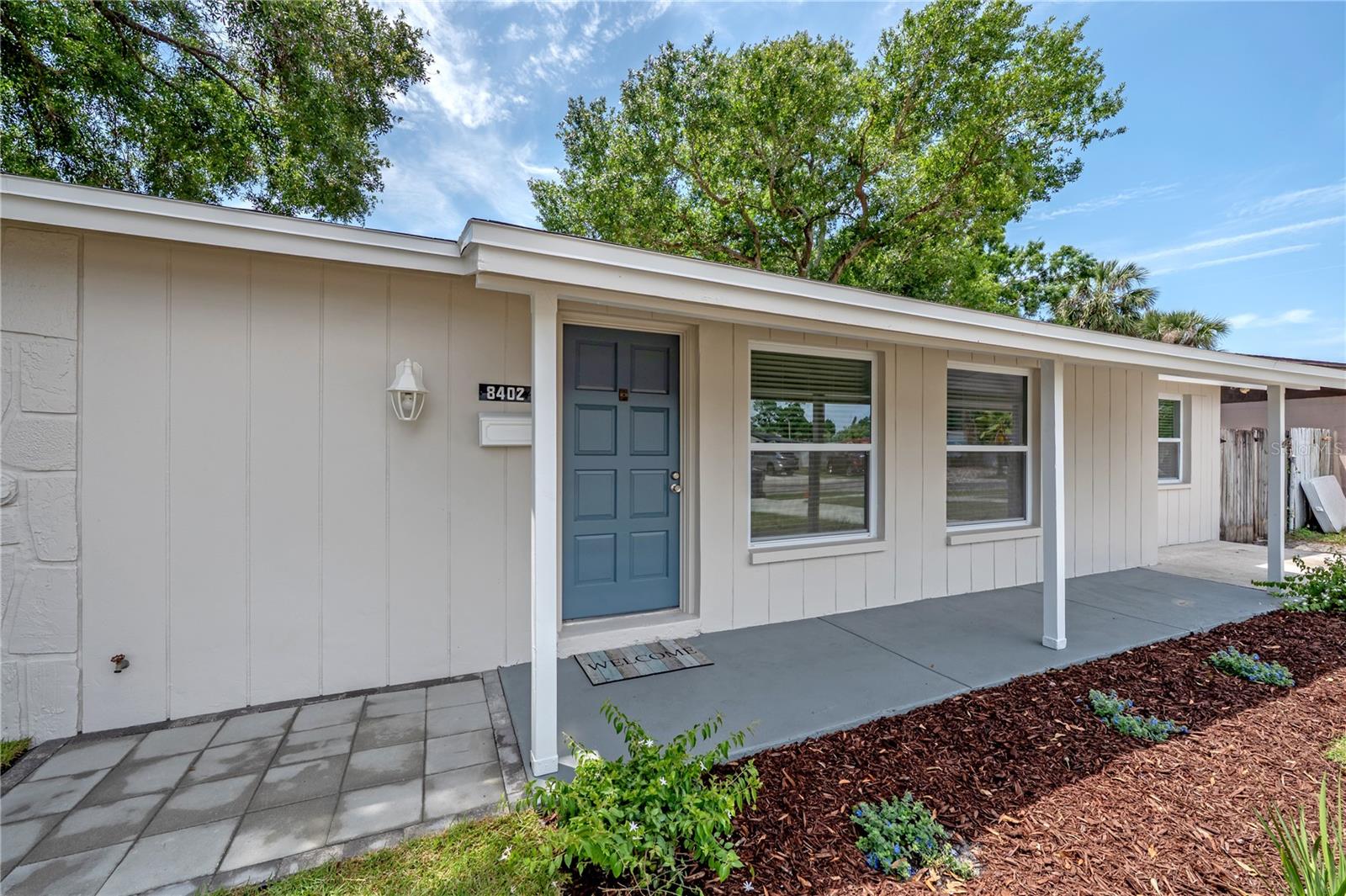 8402 WOODLAKE DR, TAMPA, FL, 33615