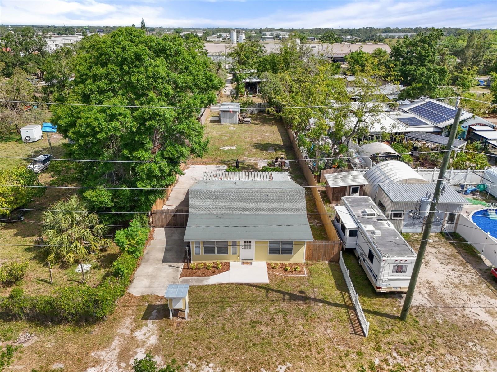 2751 71ST DR E, SARASOTA, FL, 34243