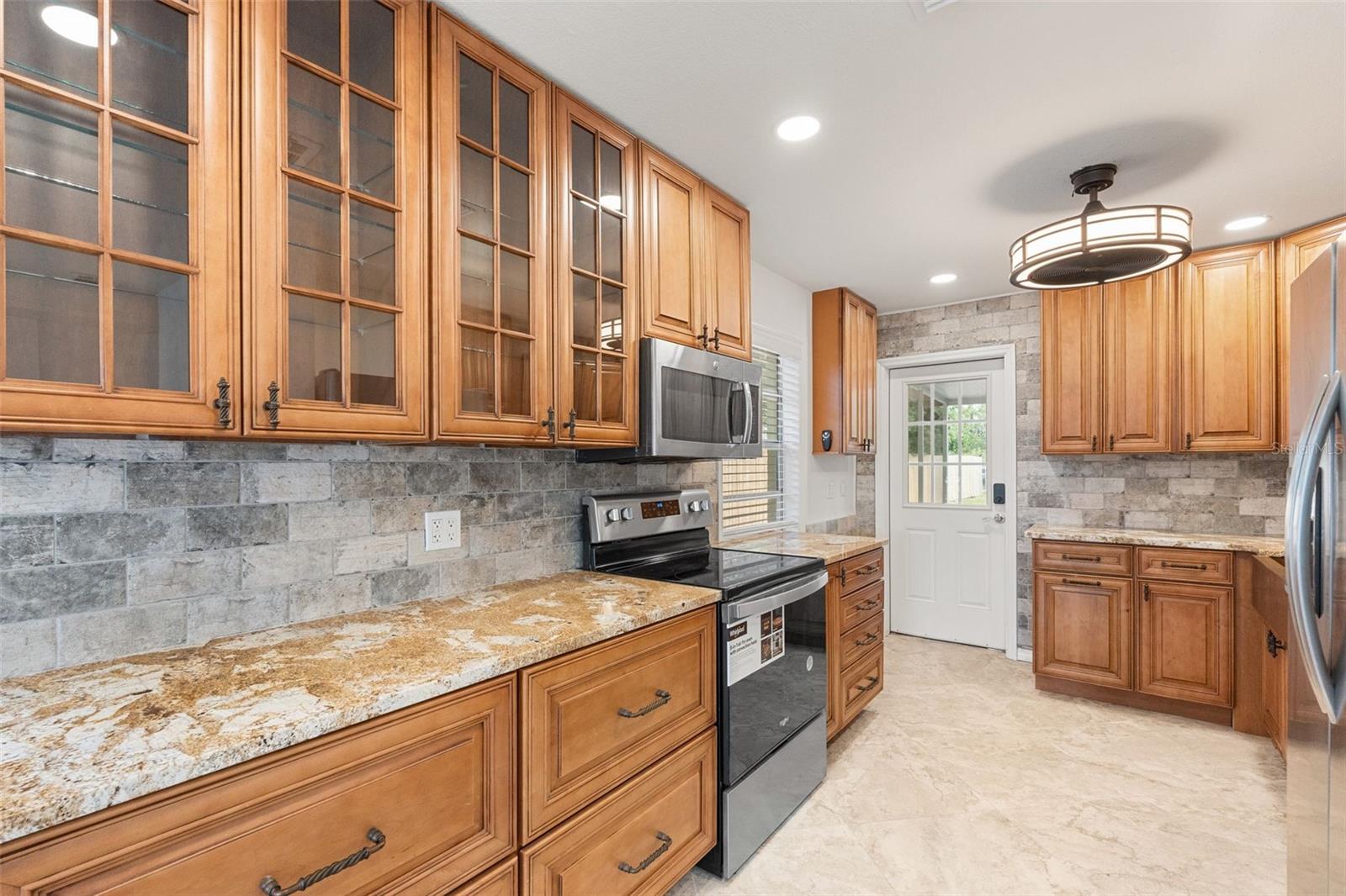 2751 71ST DR E, SARASOTA, FL, 34243