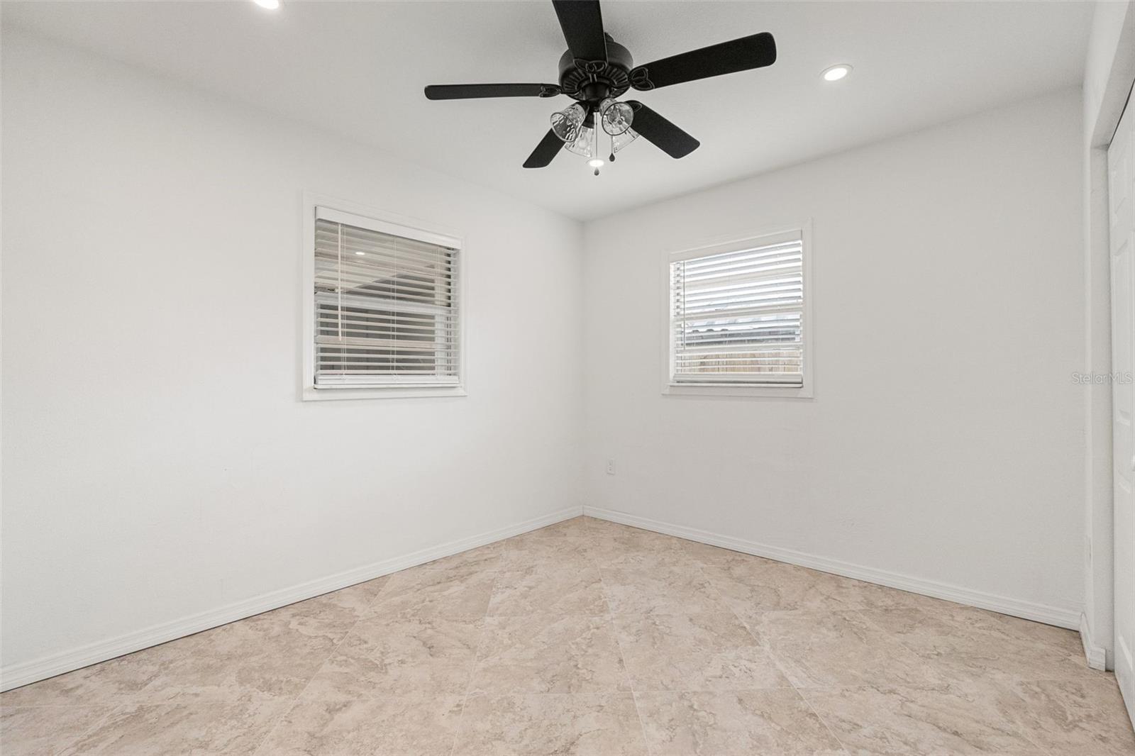 2751 71ST DR E, SARASOTA, FL, 34243