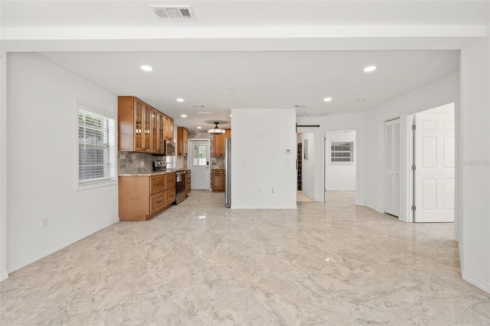 2751 71ST DR E, SARASOTA, FL, 34243